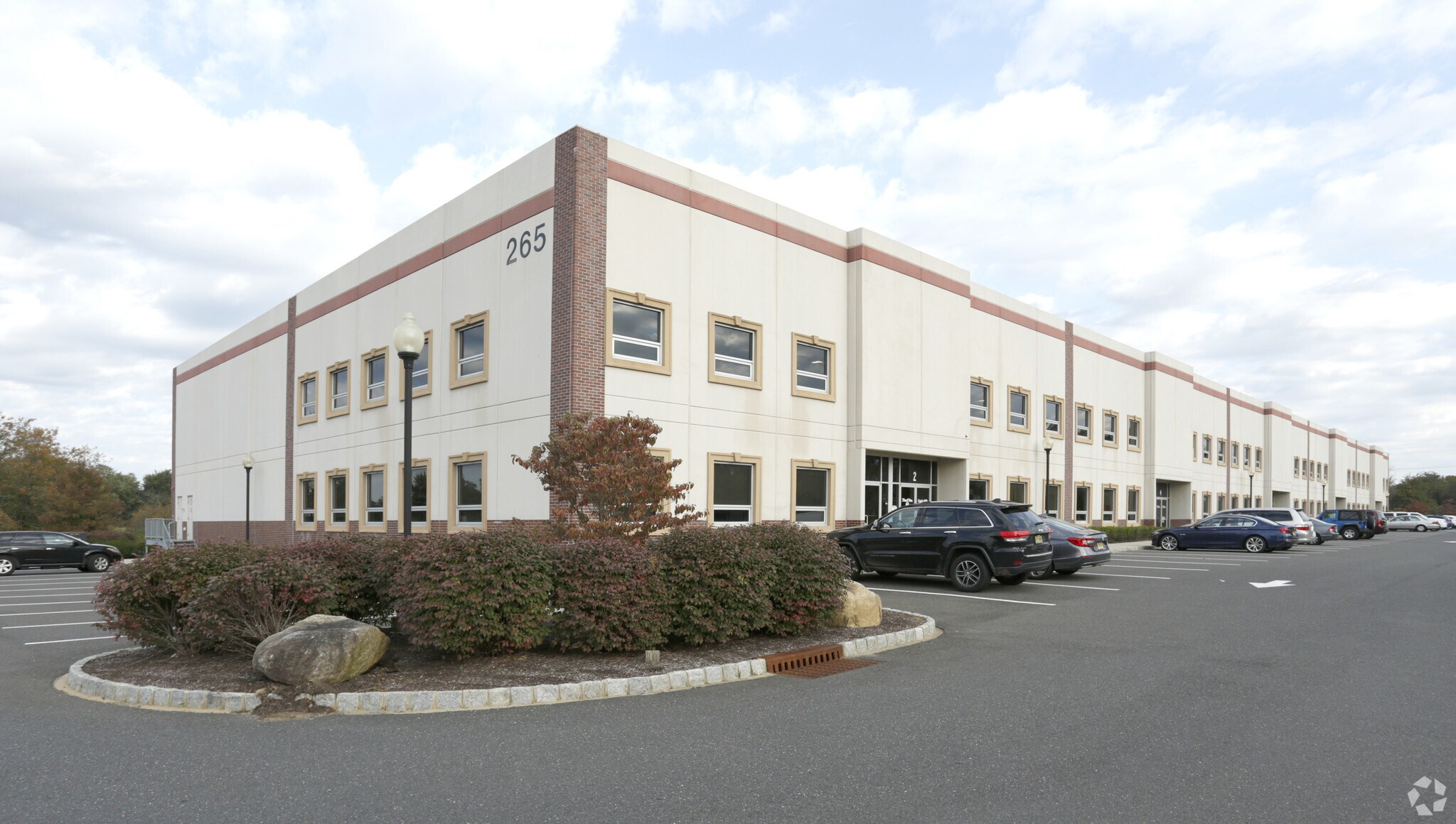 265 Willow Brook Rd, Freehold, NJ for sale Primary Photo- Image 1 of 1