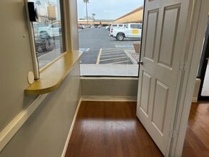 500 W Southern Ave, Mesa, AZ for lease Lobby- Image 1 of 17