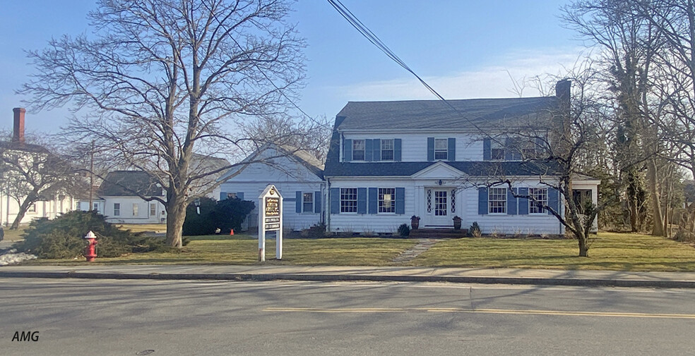 83 Main St, Hyannis, MA for sale - Building Photo - Image 1 of 8