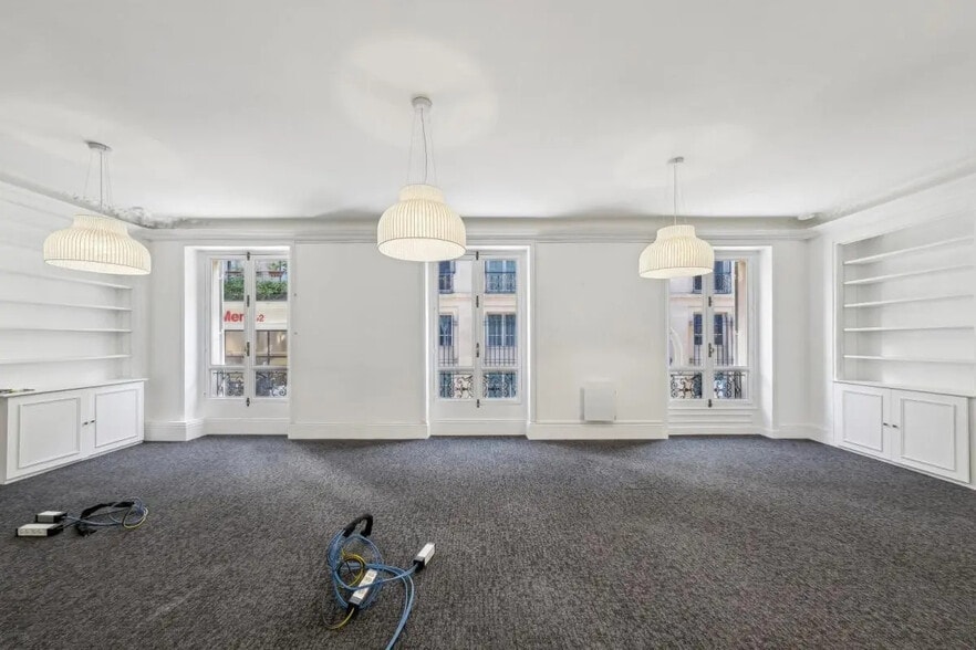 10 Avenue De L'Opera, Paris for sale - Interior Photo - Image 2 of 12