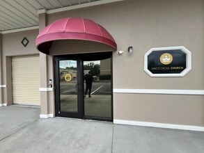 4920 Lena Rd, Bradenton, FL for lease Interior Photo- Image 1 of 6