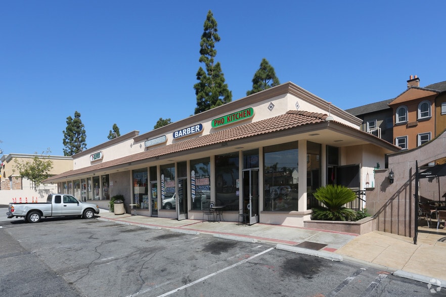 20060 Santa Ana Ave, Costa Mesa, CA for lease - Building Photo - Image 3 of 7