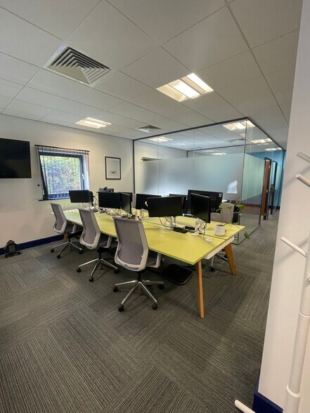 Portobello Way, Warwick for lease - Interior Photo - Image 3 of 12