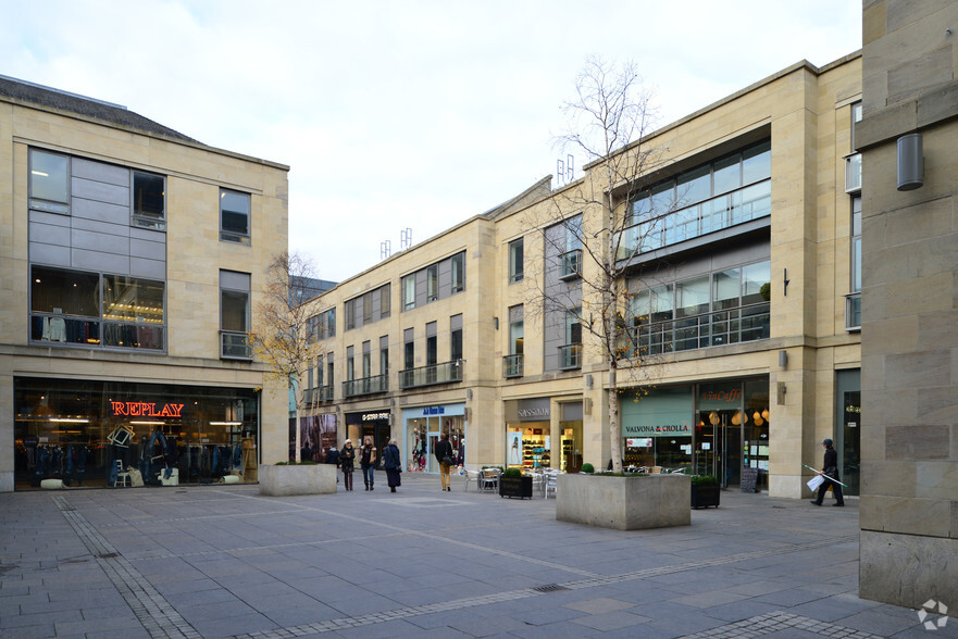 16-34 Multrees Walk, Edinburgh for lease - Primary Photo - Image 1 of 4