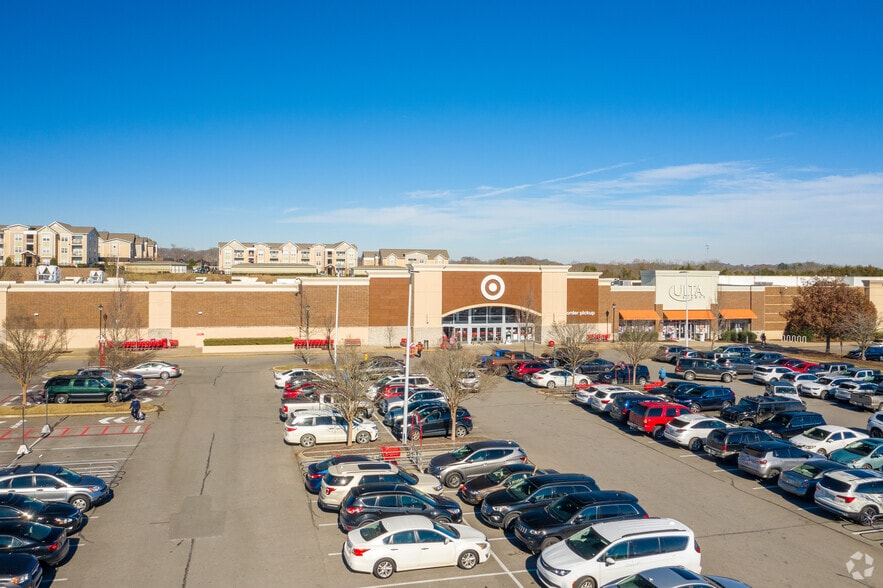 1010-1038 Glenbrook Way, Hendersonville, TN for lease - Building Photo - Image 3 of 19