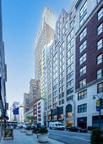 11 E 44th St, New York NY - Bar