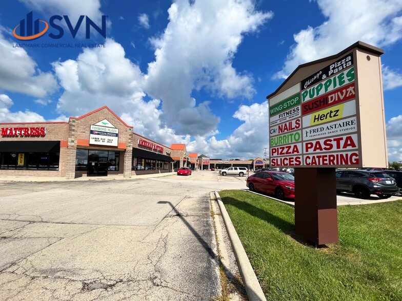 2400 E Main St, Saint Charles, IL for lease - Building Photo - Image 1 of 8