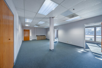 9930 Derby Ln, Westchester, IL for lease Building Photo- Image 1 of 5