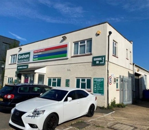 27 Lyon Rd, Walton On Thames for sale Primary Photo- Image 1 of 1