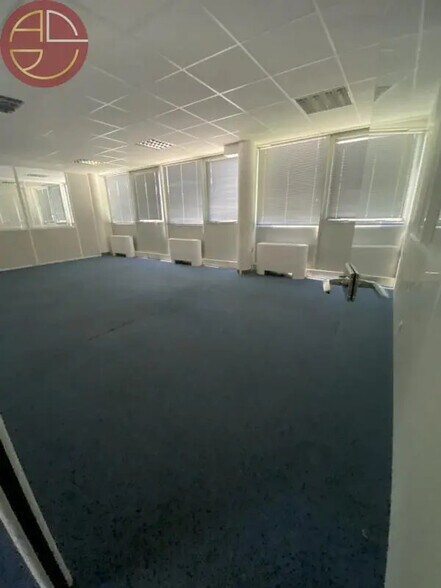 Office in Labège for lease - Interior Photo - Image 3 of 11