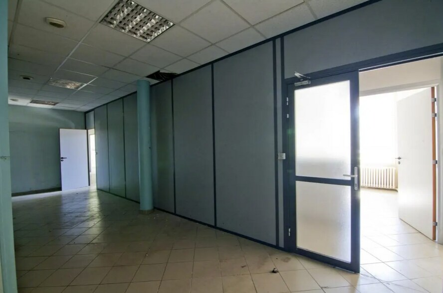 View Photo