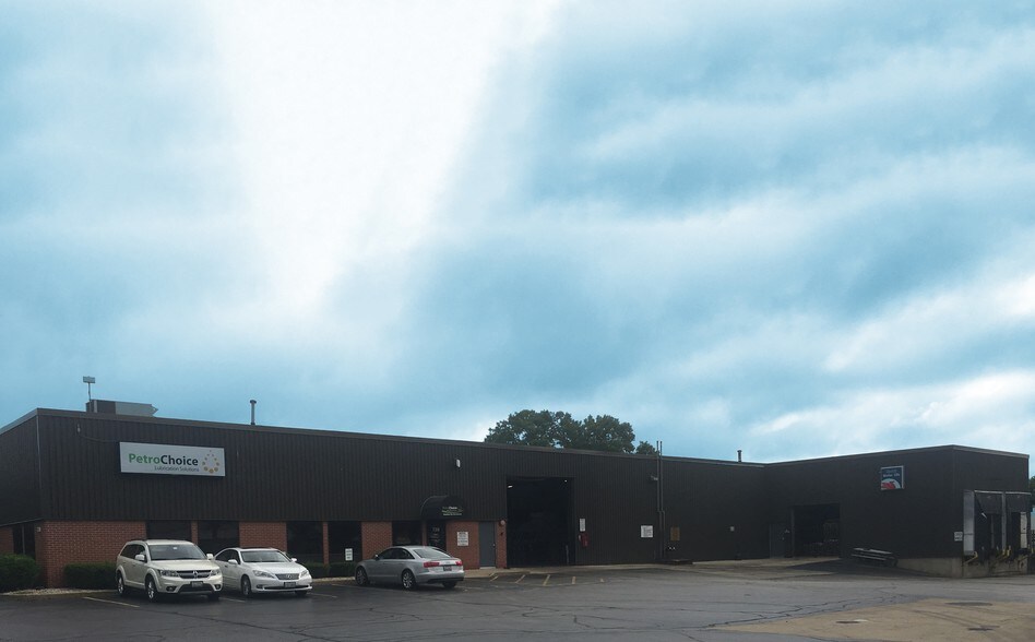 739-749 N State St, Elgin, IL for sale - Building Photo - Image 1 of 1