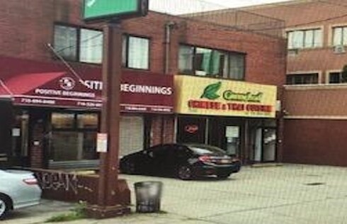 7260 Metropolitan Ave, Middle Village, NY for sale - Primary Photo - Image 1 of 1