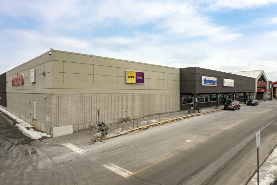 3003 Danforth Ave, Toronto, ON for lease - Building Photo - Image 2 of 7