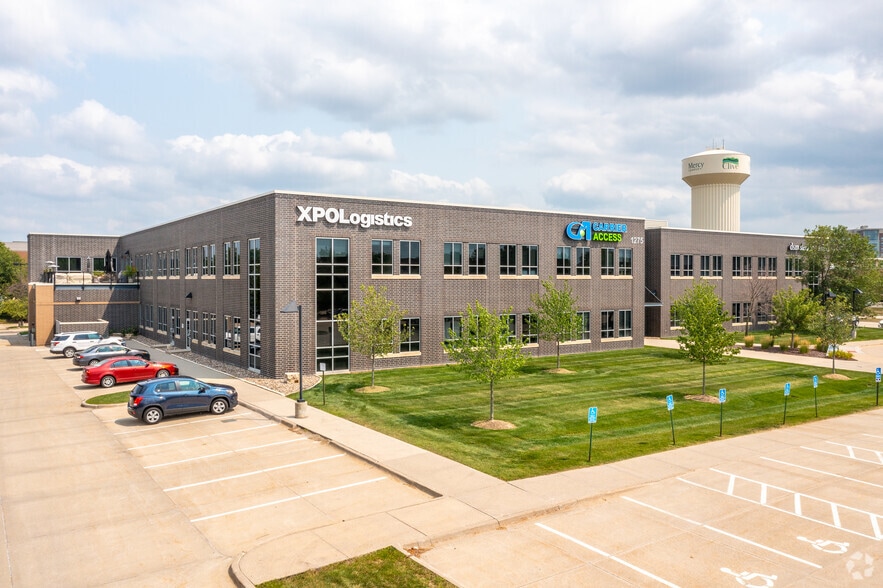 1275 NW 128th St, Clive, IA for lease - Building Photo - Image 2 of 7