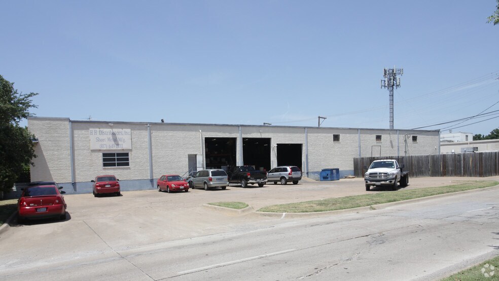 1100 107th St, Arlington, TX for sale - Primary Photo - Image 1 of 1