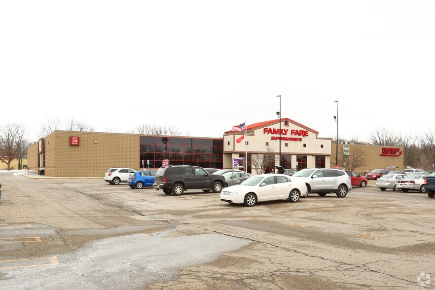 1411 S Main St, Eaton Rapids, MI for sale - Primary Photo - Image 1 of 1