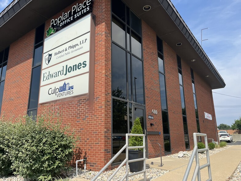 400 Poplar St, Terre Haute, IN for lease - Building Photo - Image 1 of 3