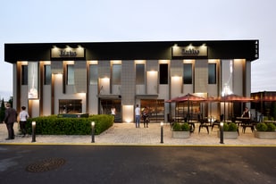 7630 Little River Tpke, Annandale VA - Retail Space