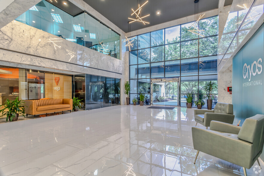 1651 N Collins Blvd, Richardson, TX for lease - Lobby - Image 1 of 11