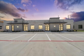 431-435 Branchwood Ln, Fulshear, TX for lease Building Photo- Image 1 of 19
