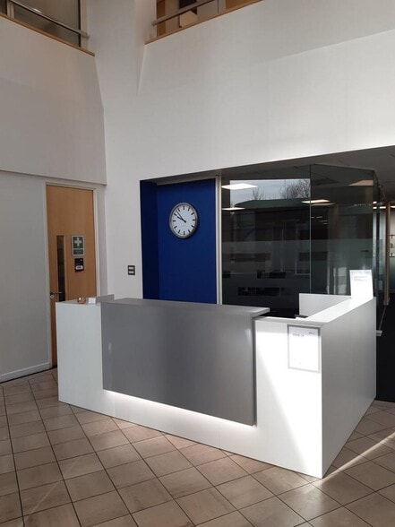 4 Admiral Way, Sunderland for lease - Building Photo - Image 2 of 5