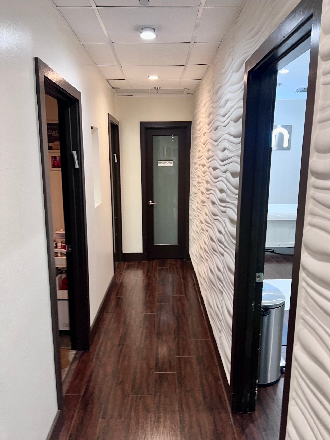 9400-9414 Brighton Way, Beverly Hills, CA for lease Interior Photo- Image 1 of 9