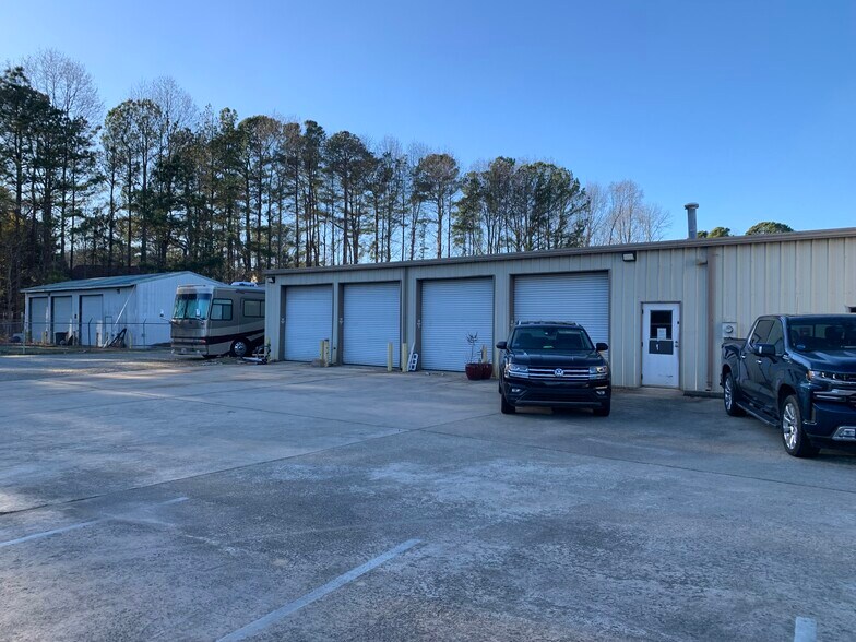 2180 Hilton Dr, Gainesville, GA 30501 Industrial for Sale
