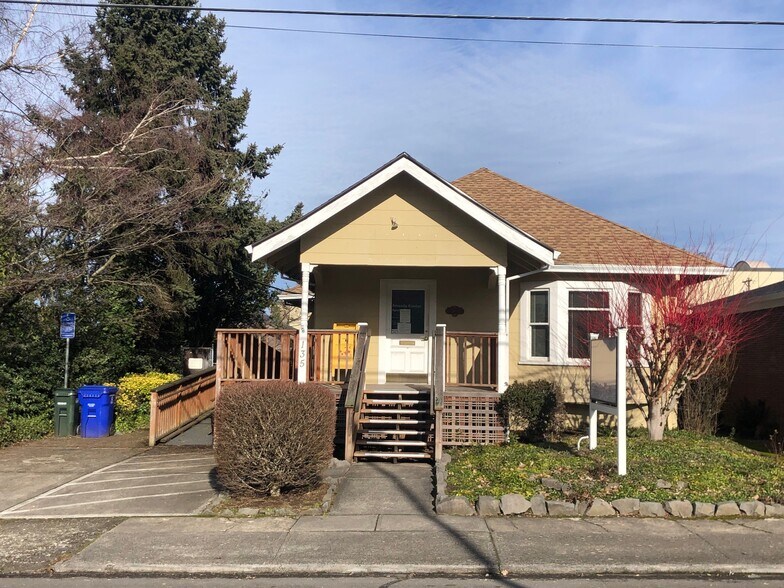 135 NW 1st St, Gresham, OR for sale - Building Photo - Image 1 of 1