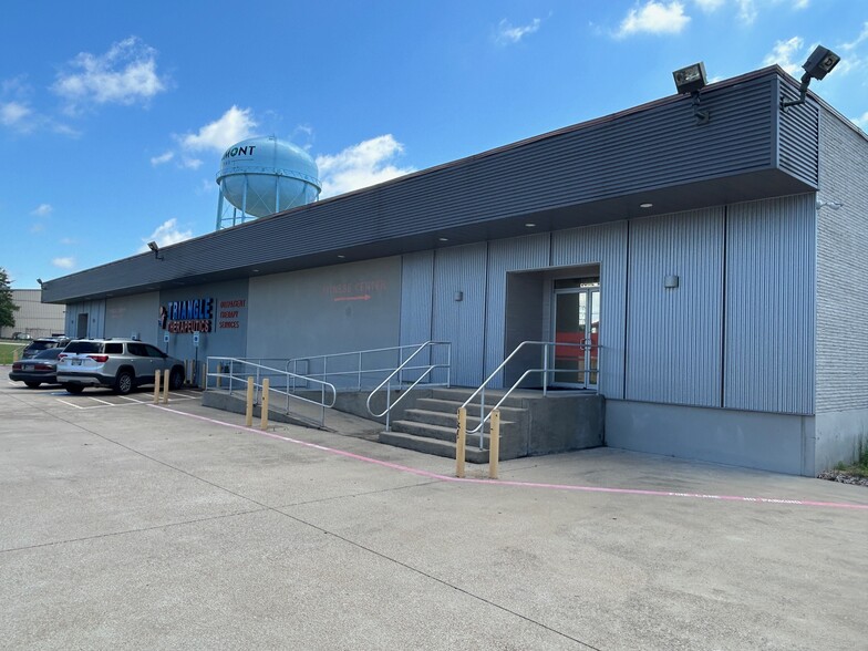 2990 Laurel St, Beaumont, TX for lease - Building Photo - Image 3 of 11