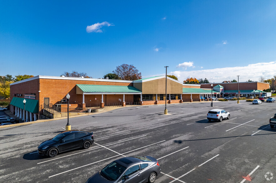 16539 S Frederick Ave, Gaithersburg, MD for lease - Building Photo - Image 2 of 5