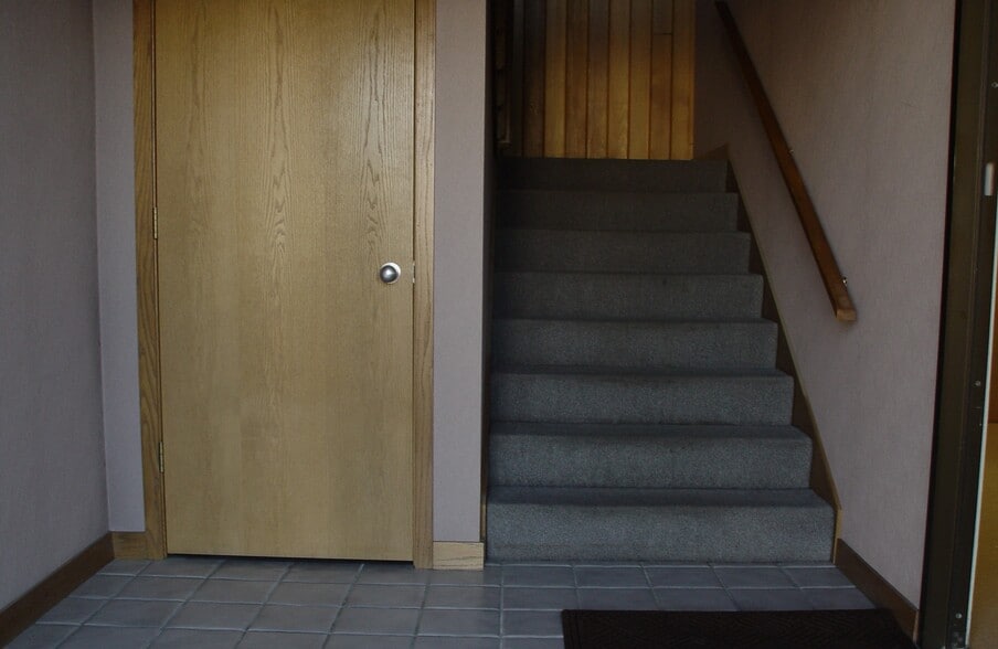 980 Deere St, Fairbanks, AK for sale - Building Photo - Image 3 of 8