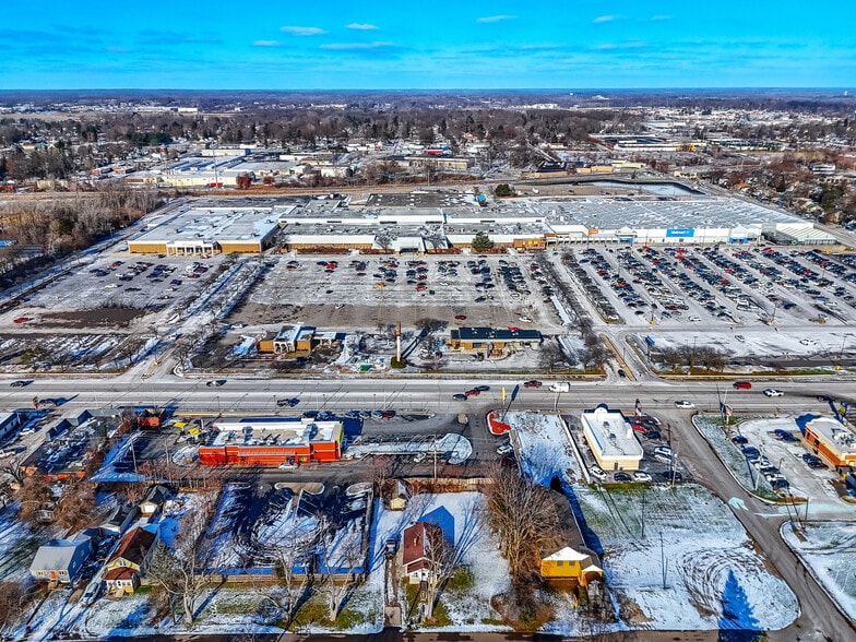 1788-1850 W Michigan Ave, Jackson, MI for lease - Building Photo - Image 2 of 7