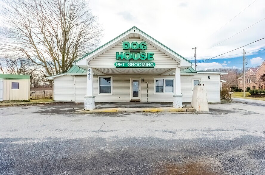 445 Bryarly Rd, Winchester, VA for sale - Primary Photo - Image 1 of 1