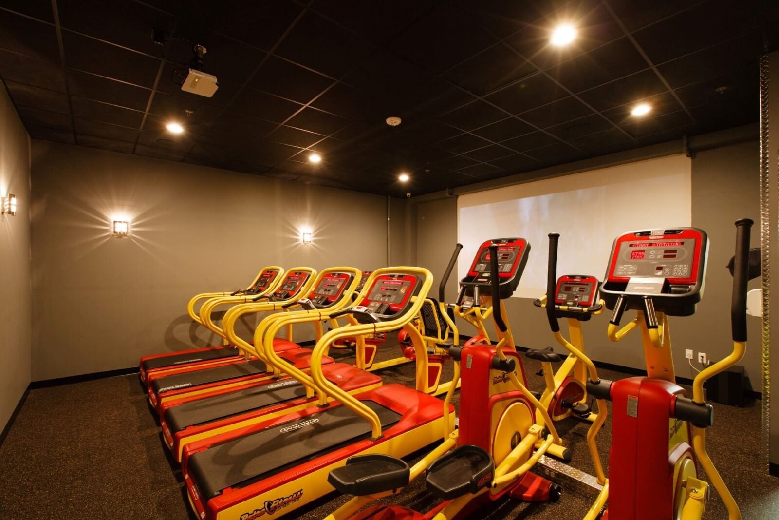 435-437 Broadway, Bayonne, NJ for lease Interior Photo- Image 1 of 2