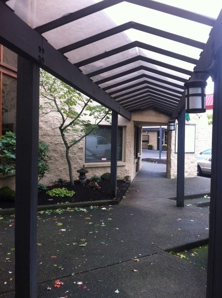 18773-18813 SW Martinazzi Ave, Tualatin, OR for lease - Building Photo - Image 3 of 10