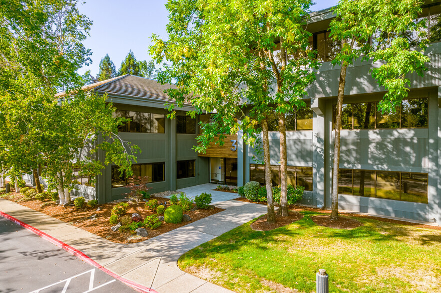 4000 Kruse Way Pl, Lake Oswego, OR for lease - Primary Photo - Image 1 of 6