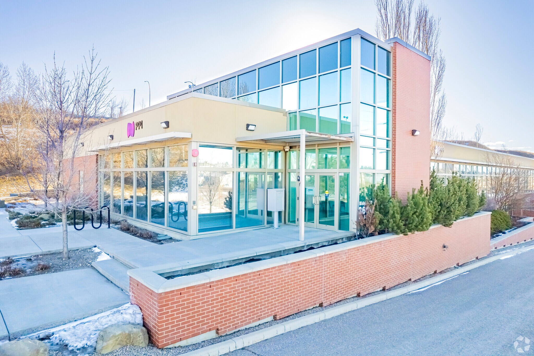 3600 4th St SE, Calgary, AB for lease Primary Photo- Image 1 of 4