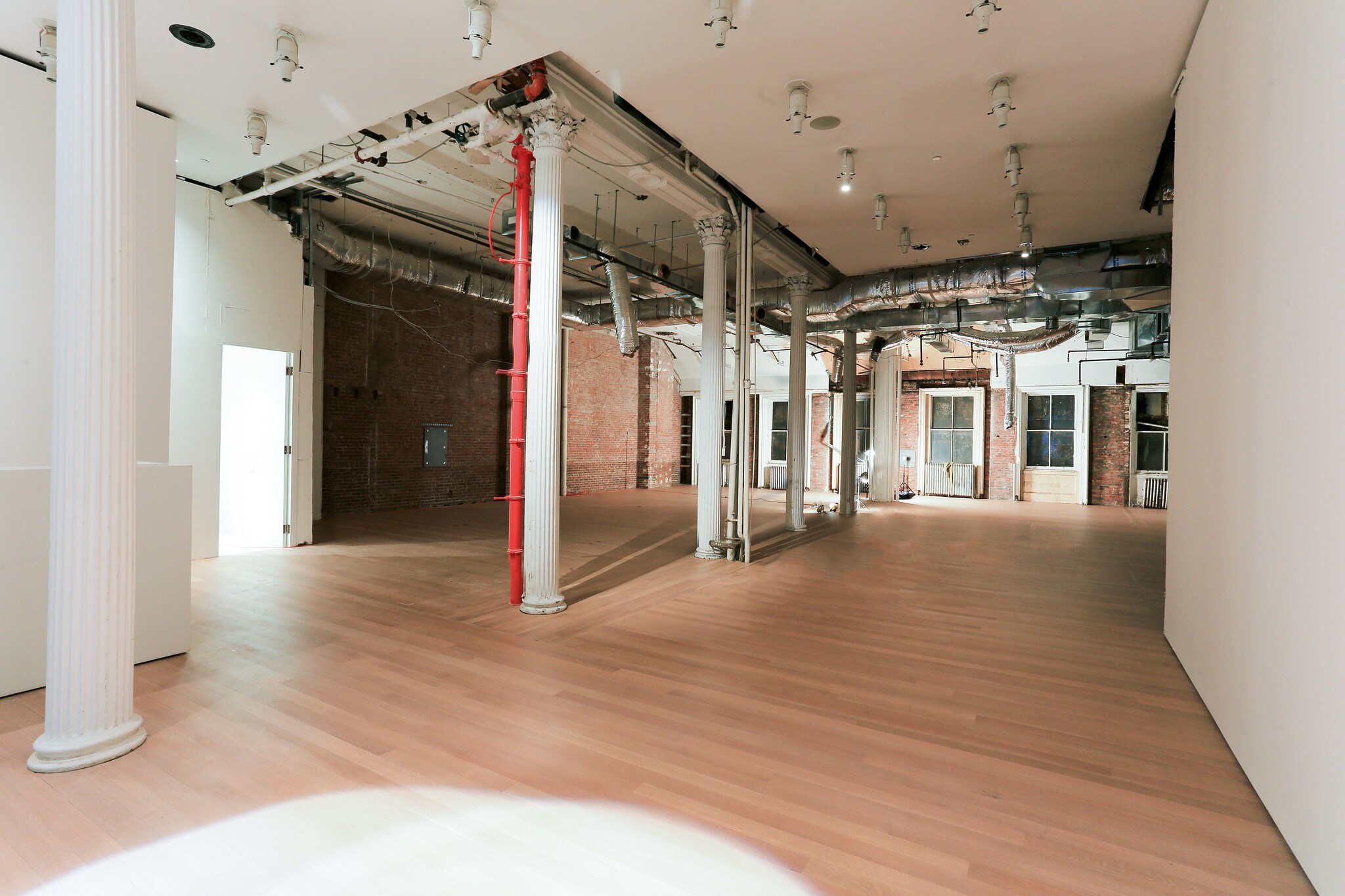 75-77 Leonard St, New York, NY for lease Interior Photo- Image 1 of 5