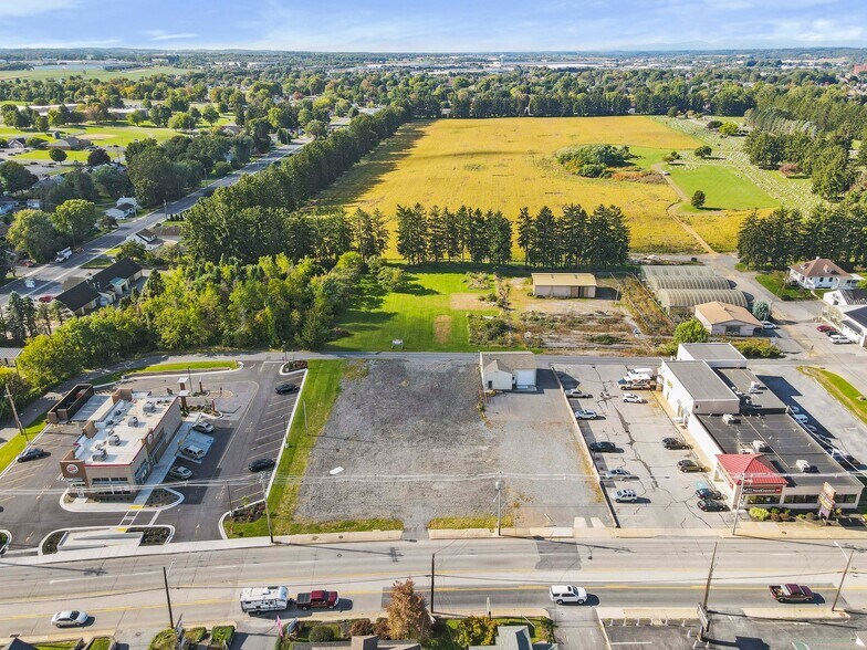 1054 Lincoln Way E, Chambersburg, PA 17201