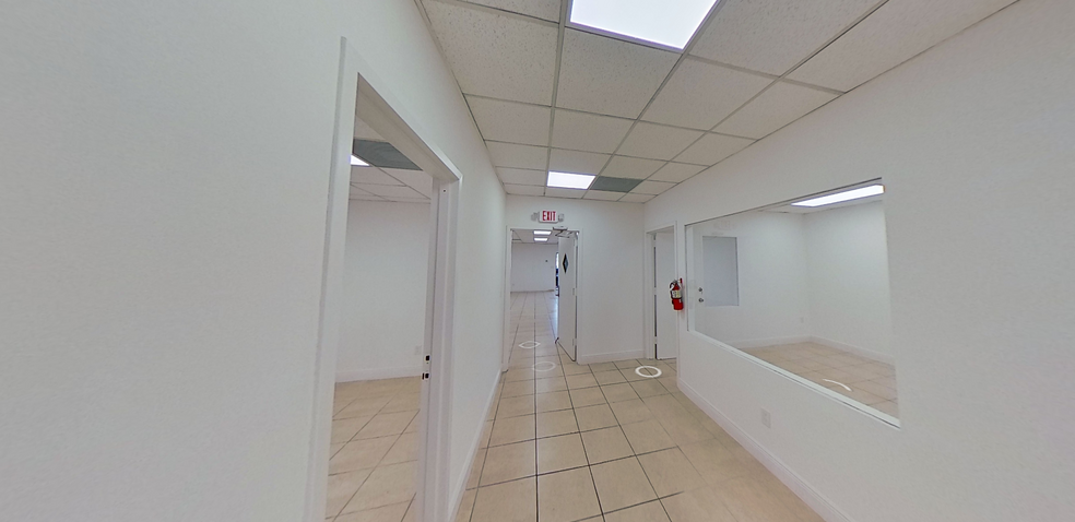 2800-2850 NW 72nd Ave, Miami, FL for lease - Interior Photo - Image 2 of 5