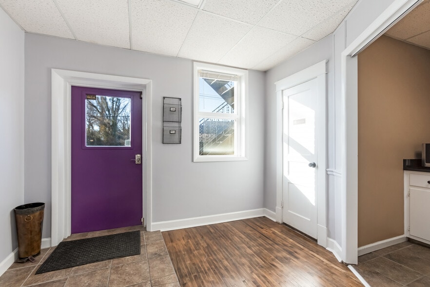 116 N Main St, Goodlettsville, TN for lease - Interior Photo - Image 2 of 17