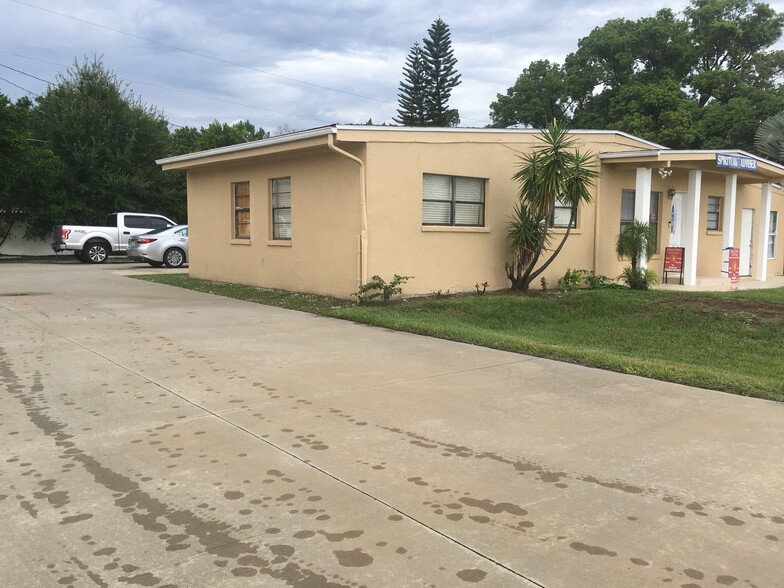 10 S Semoran Blvd Orlando FL - 10 S Semoran Blvd Orlando FL Building Photo 2 Large