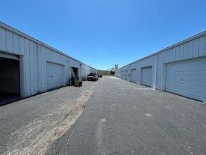 6043 Deacon Rd, Sarasota, FL for lease Building Photo- Image 2 of 2