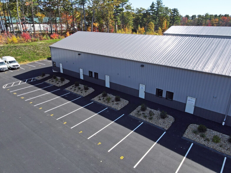 22 Dartmouth Dr, Auburn, NH for lease - Building Photo - Image 3 of 5