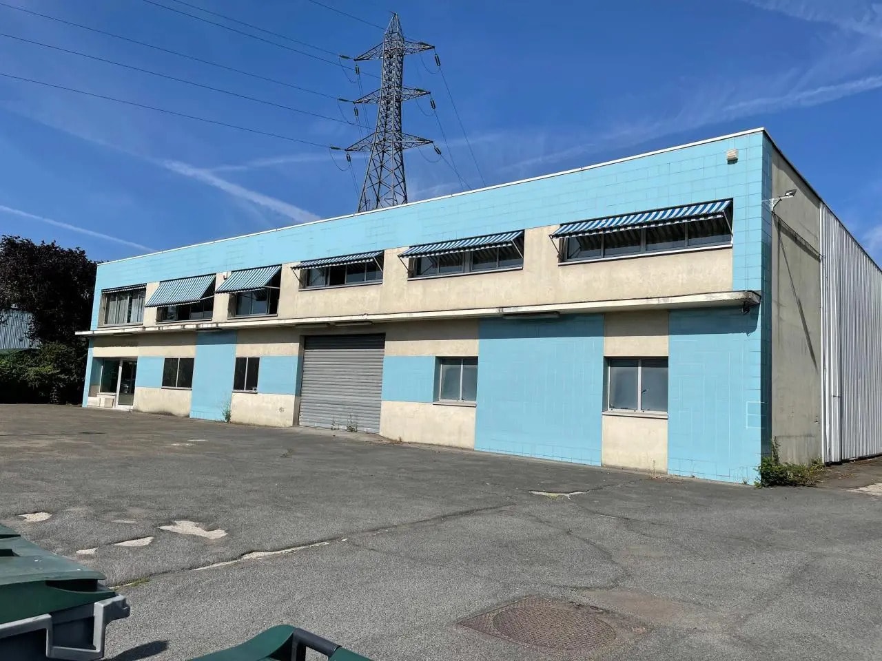 Flex in Gennevilliers for lease Building Photo- Image 1 of 14