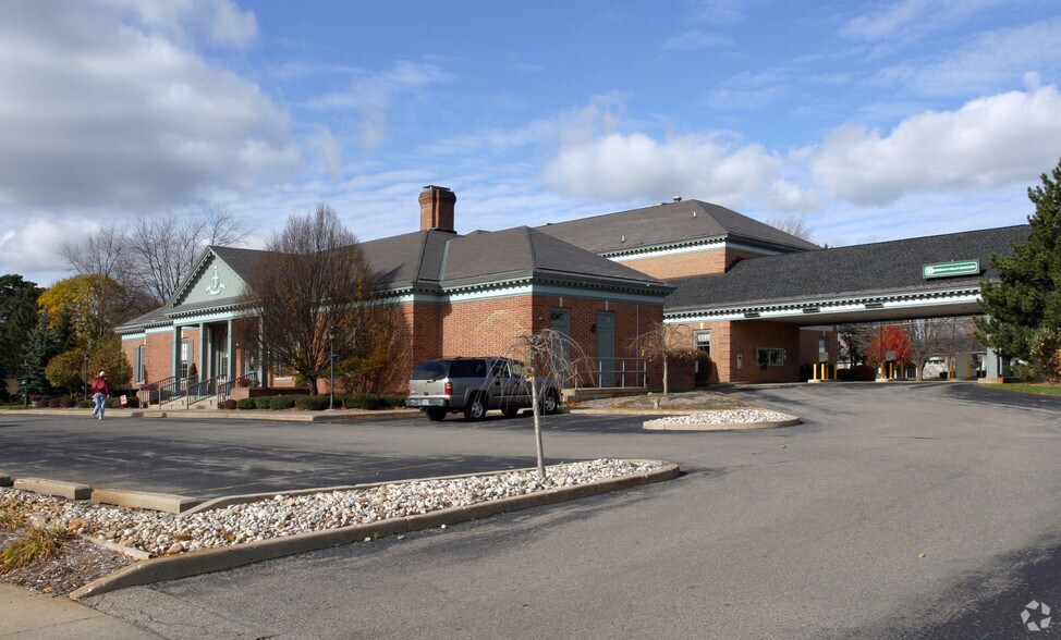 627 E Main St SE, Caledonia, MI for sale - Building Photo - Image 1 of 1