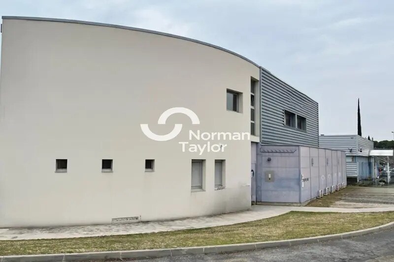 Office in Montpellier for lease - Building Photo - Image 1 of 3