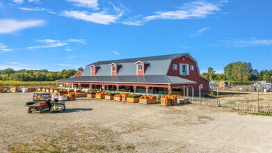 69475 Romeo Plank Rd, Armada, MI for lease Interior Photo- Image 1 of 1