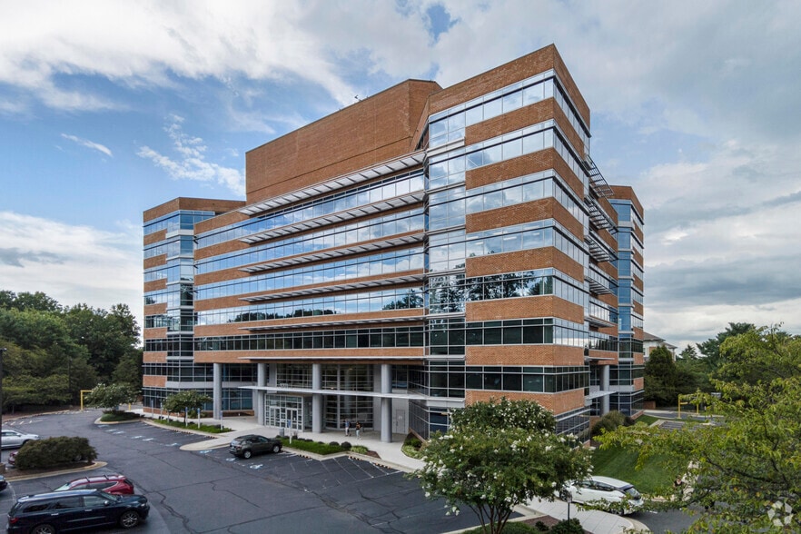 3201 Jermantown Rd, Fairfax, VA for lease - Building Photo - Image 1 of 26